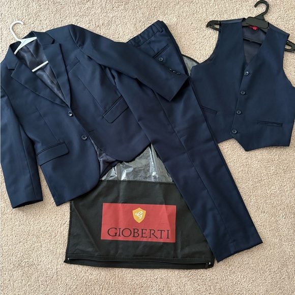 Boys 3 piece Navy suit 10-12 - Picture 6 of 16